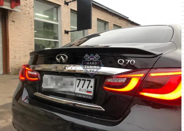 Спойлер OEM Infiniti Q70 (2013-2019)