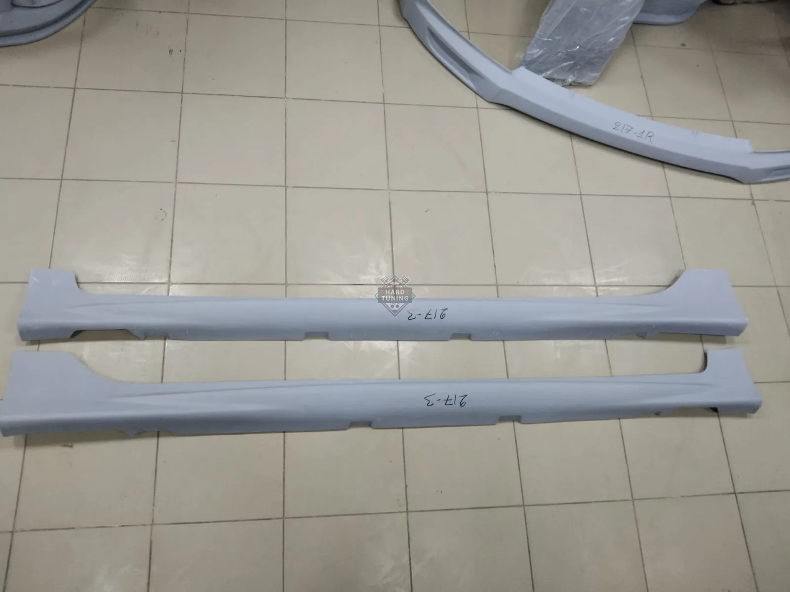 Накладки на пороги MUGEN Honda Civic 8 4D стеклопластик