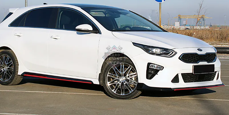 Накладки на пороги (ПОД брызговики) Sport Line Kia Ceed 3