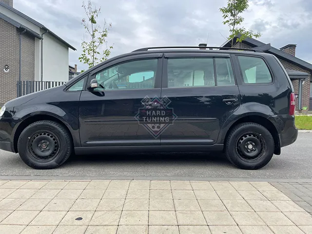 Накладка на пороги HT Volkswagen Touran 2003 — 2015