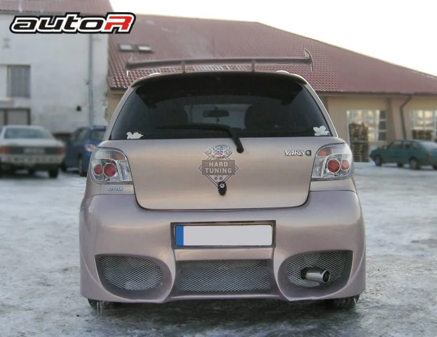 Задний бампер Auto R Toyota Yaris