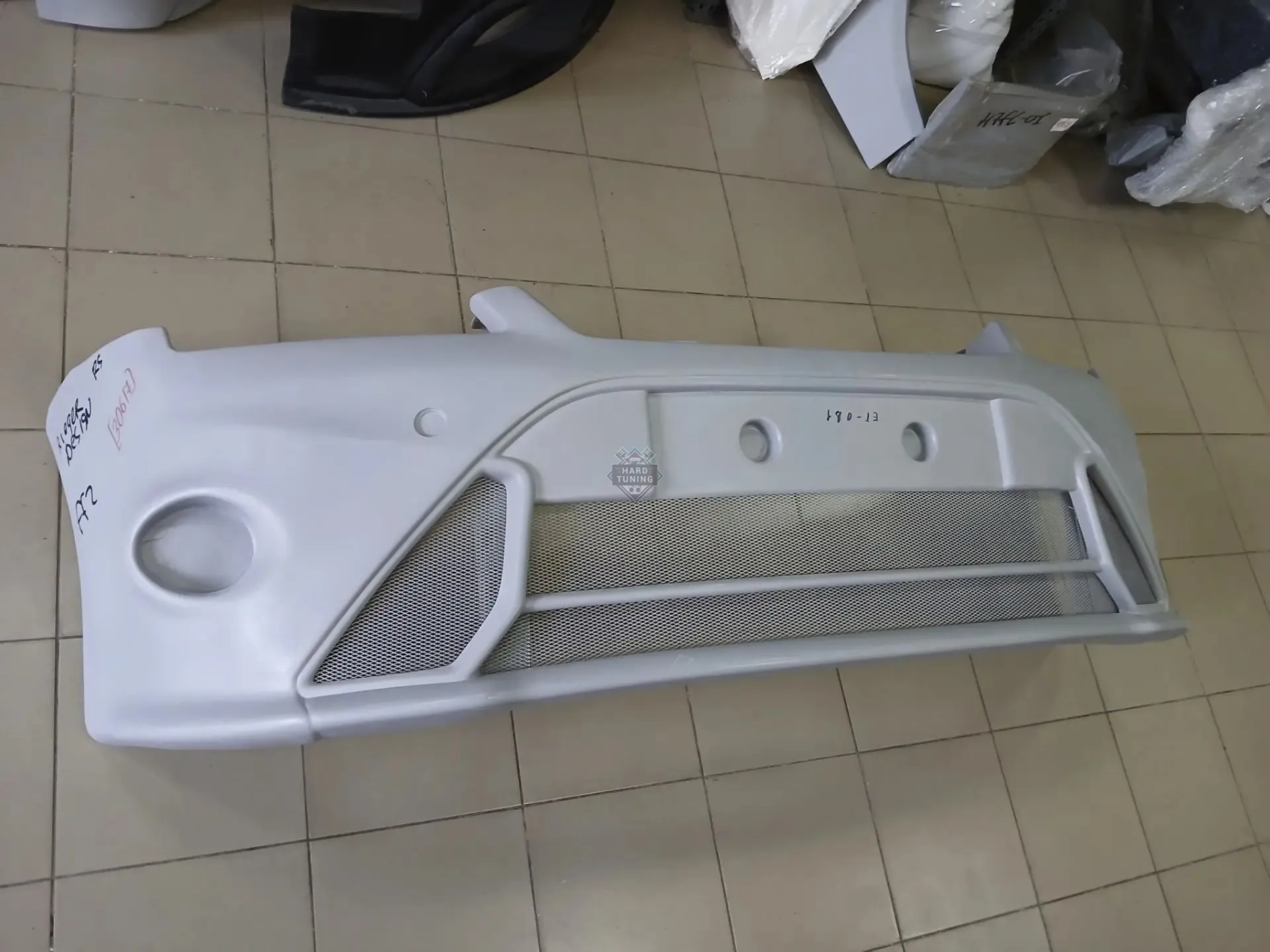 Передний бампер RS V2 Ford Focus 2 дорестайлинг