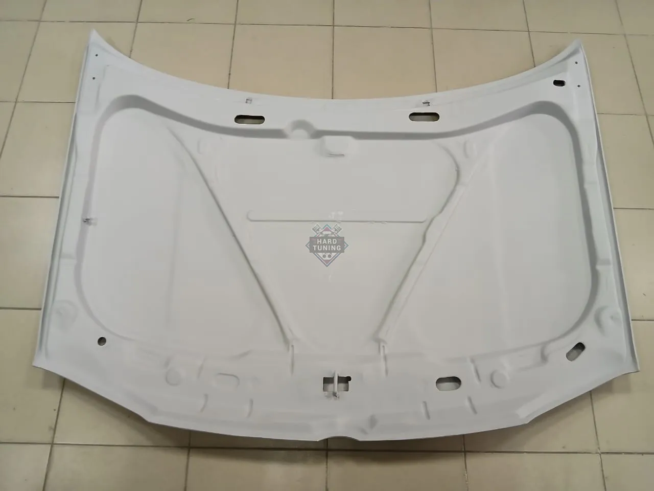 Капот пластиковый штатный Volkswagen Golf 4