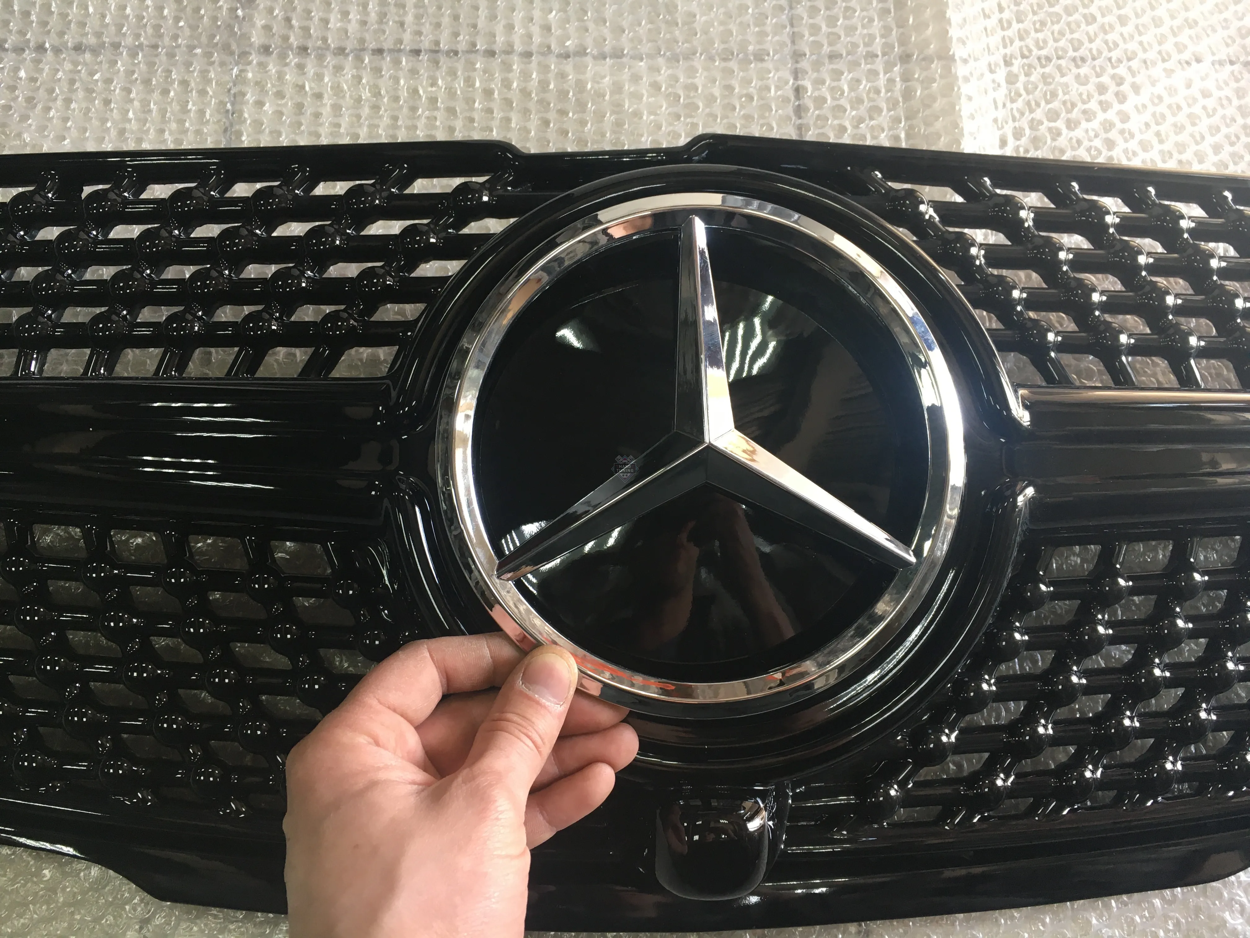 Решетка радиатора DEL Mercedes GL-Klasse AMG (X166) (под камеру) (без покраски)