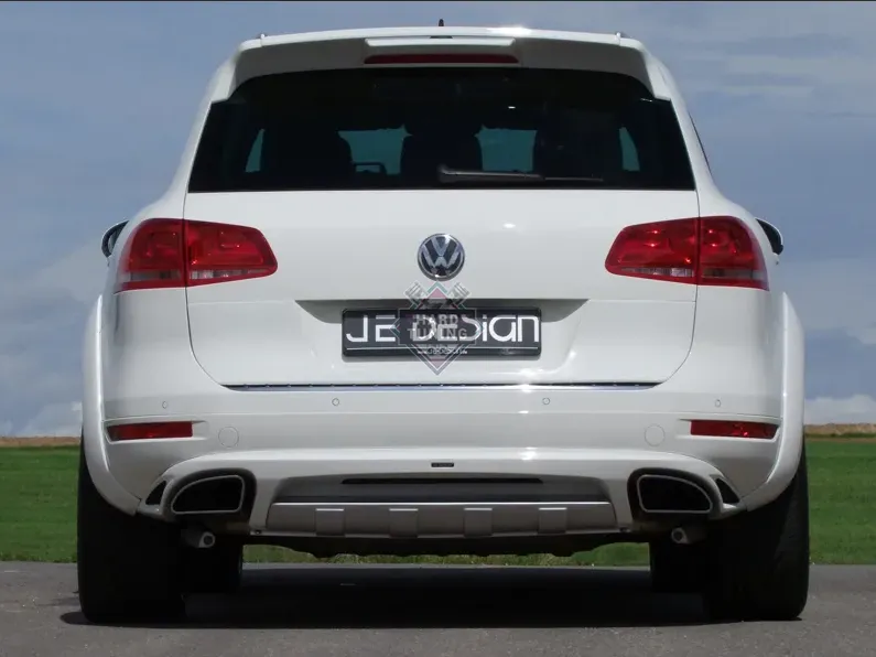 Спойлер на крышку багажника JE Design на Volkswagen Touareg 2 (NF)