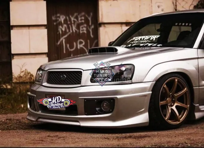 Решетка радиатора STI + реснички под фары Cross Sport Subaru Forester SG Дорестайлинг