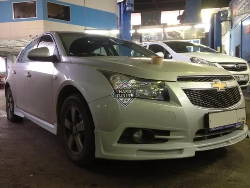Обвес var3 Chevrolet Cruze дорестайлинг хетчбек