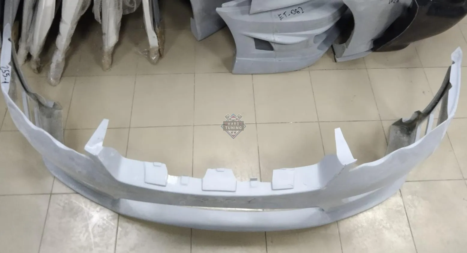 Передний бампер Ford Focus 2 дорестайлинг