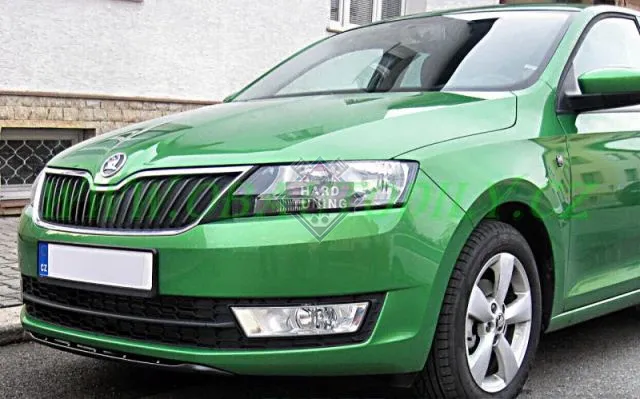 Спойлер переднего бампера Skoda Rapid (2012 - н.в.) (текстурный пластик)