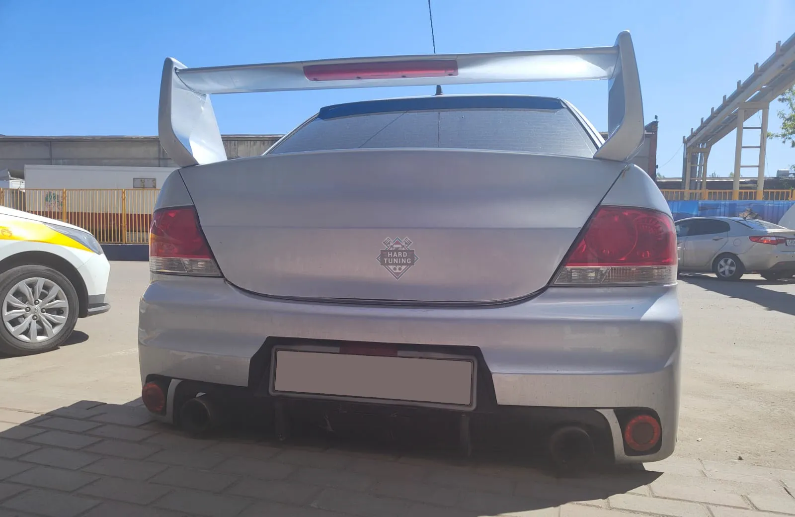 Задний бампер в стиле INGS Extreem под двойной выхлоп Mitsubishi Lancer 9 (2003-2009)