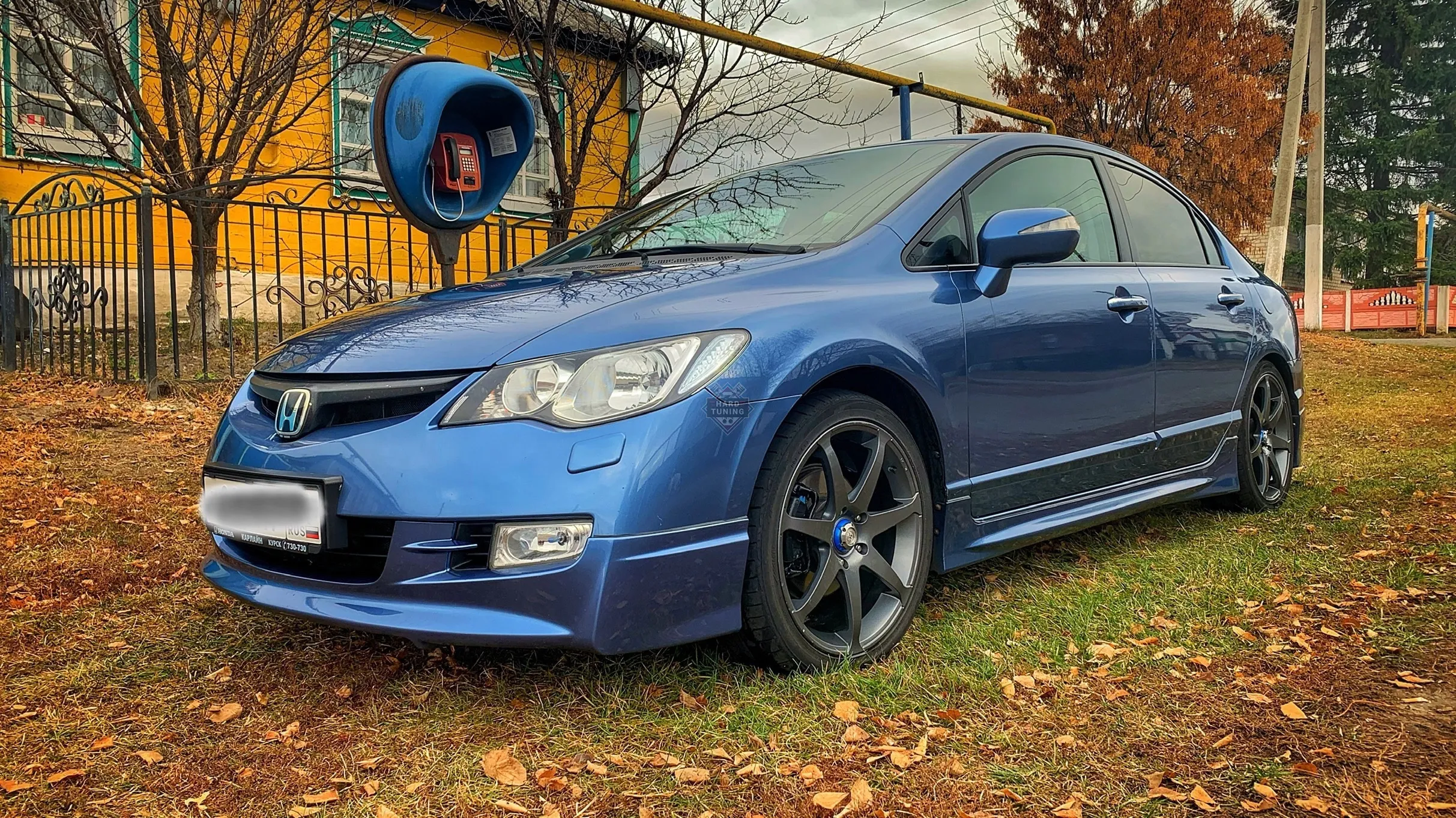 Накладка на передний бампер MUGEN Honda Civic 8 4D дорестайлинг стеклопластик