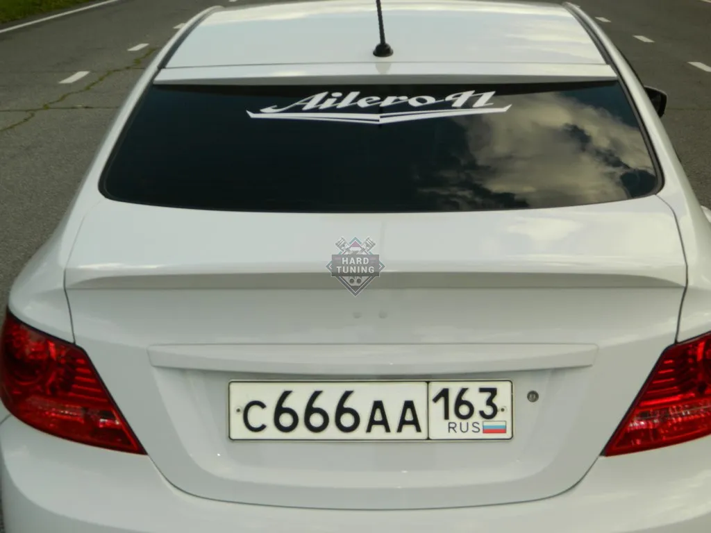 Козырек на заднее стекло Hyundai Solaris 1 (2010-2017) стеклопластик