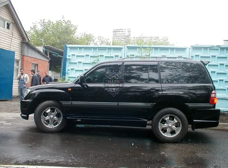 Обвес Hunter для Land Cruiser 100