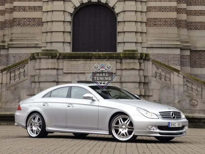 Накладки на пороги BRABUS Mercedes CLS-Class W219/C219 (2004-2010)