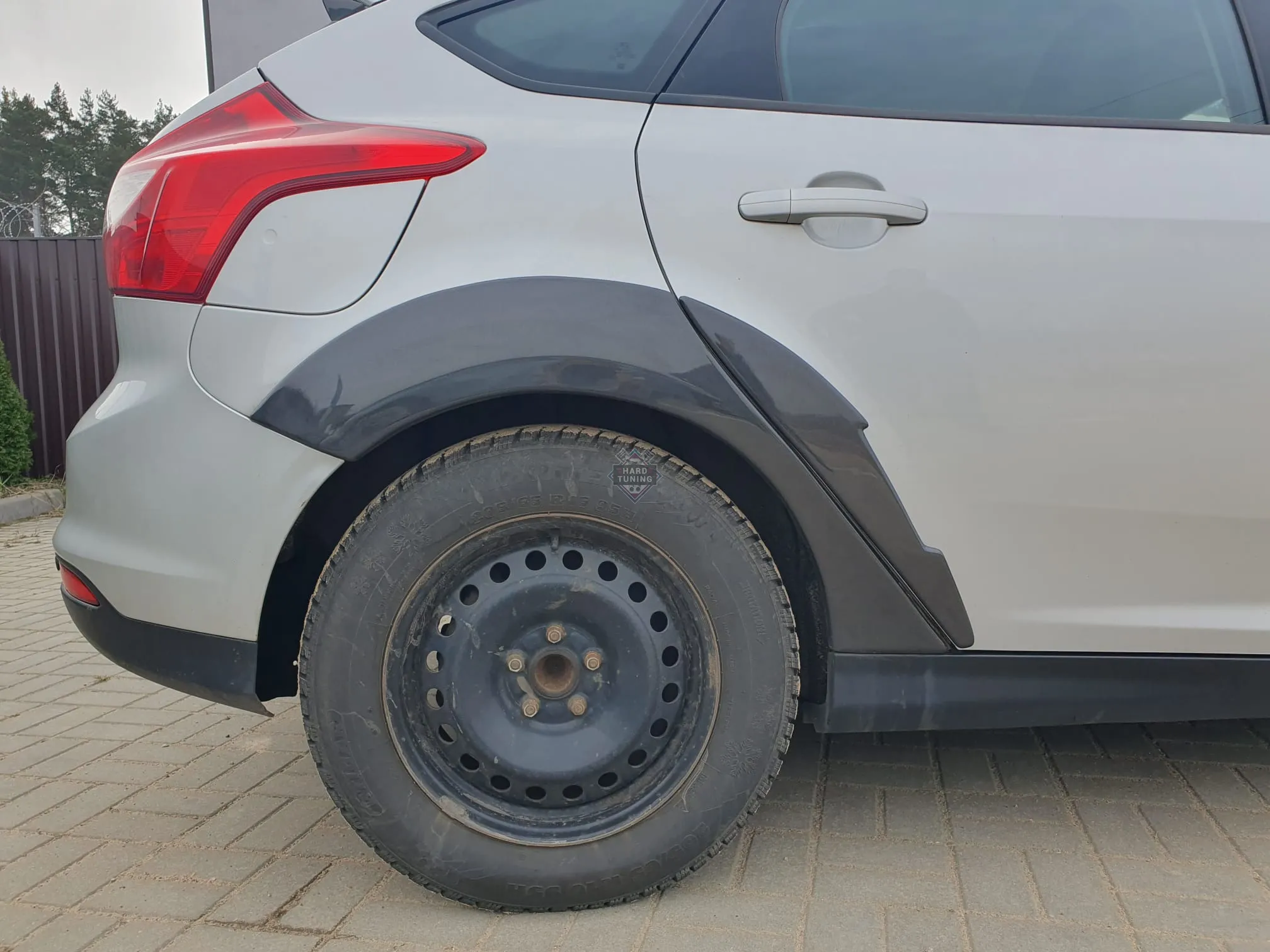 Накладки на арки в стиле RS Ford Focus 3 хетчбек