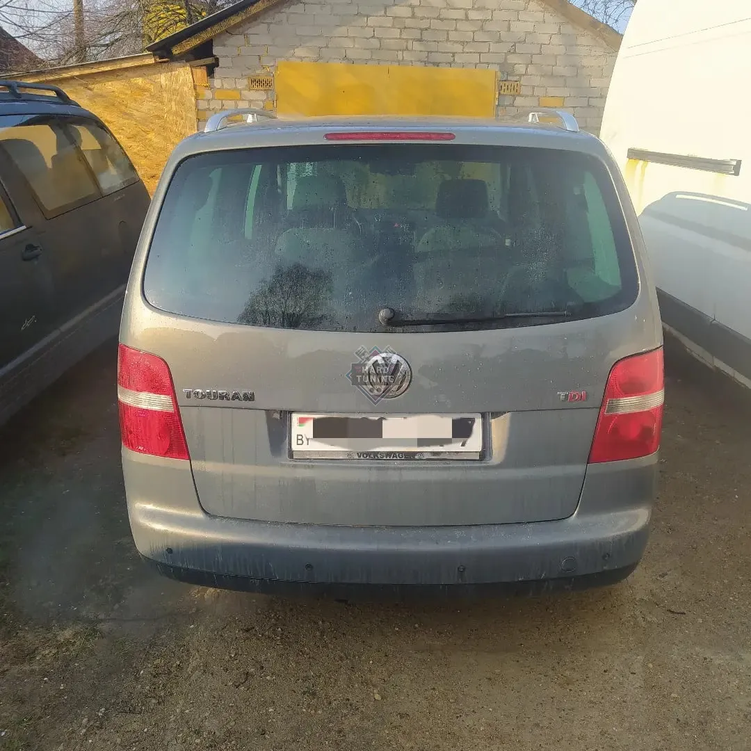 Крышка багажника стеклопластик Volkswagen Touran 1