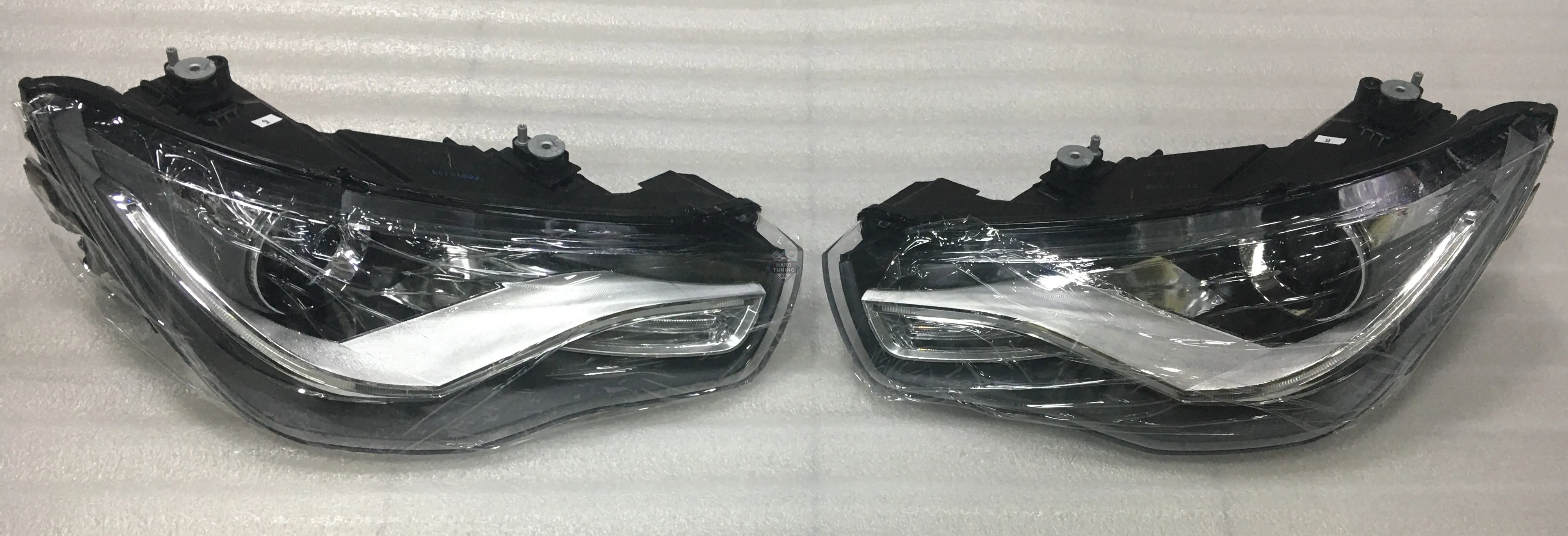 Передние фары AUDI A1 2010-2014 HEADLIGHTS TRUE DRL fits черные