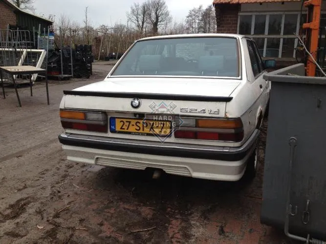 Накладка на задний бампер BBS BMW E28