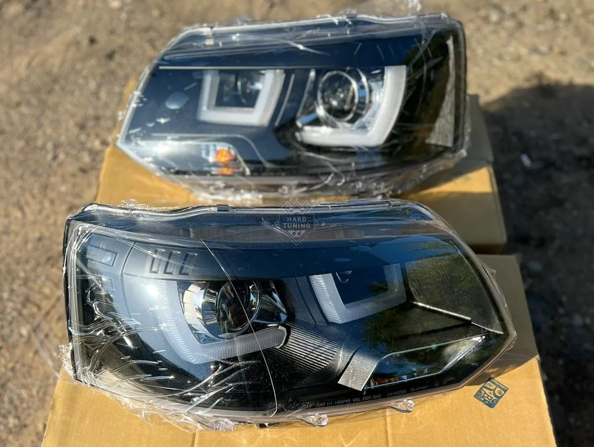 Передние фары Volkswagen T5 (2010-2015) U-LED Light черные