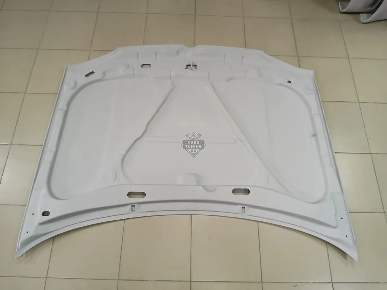 Капот пластиковый штатный Volkswagen Golf 4