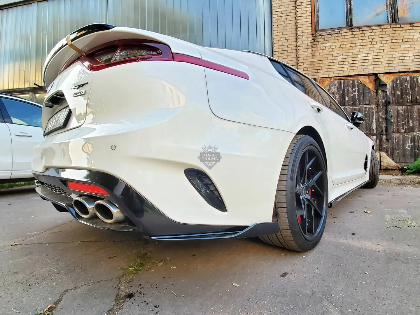 Сплиттеры заднего бампера Kia Stinger GT