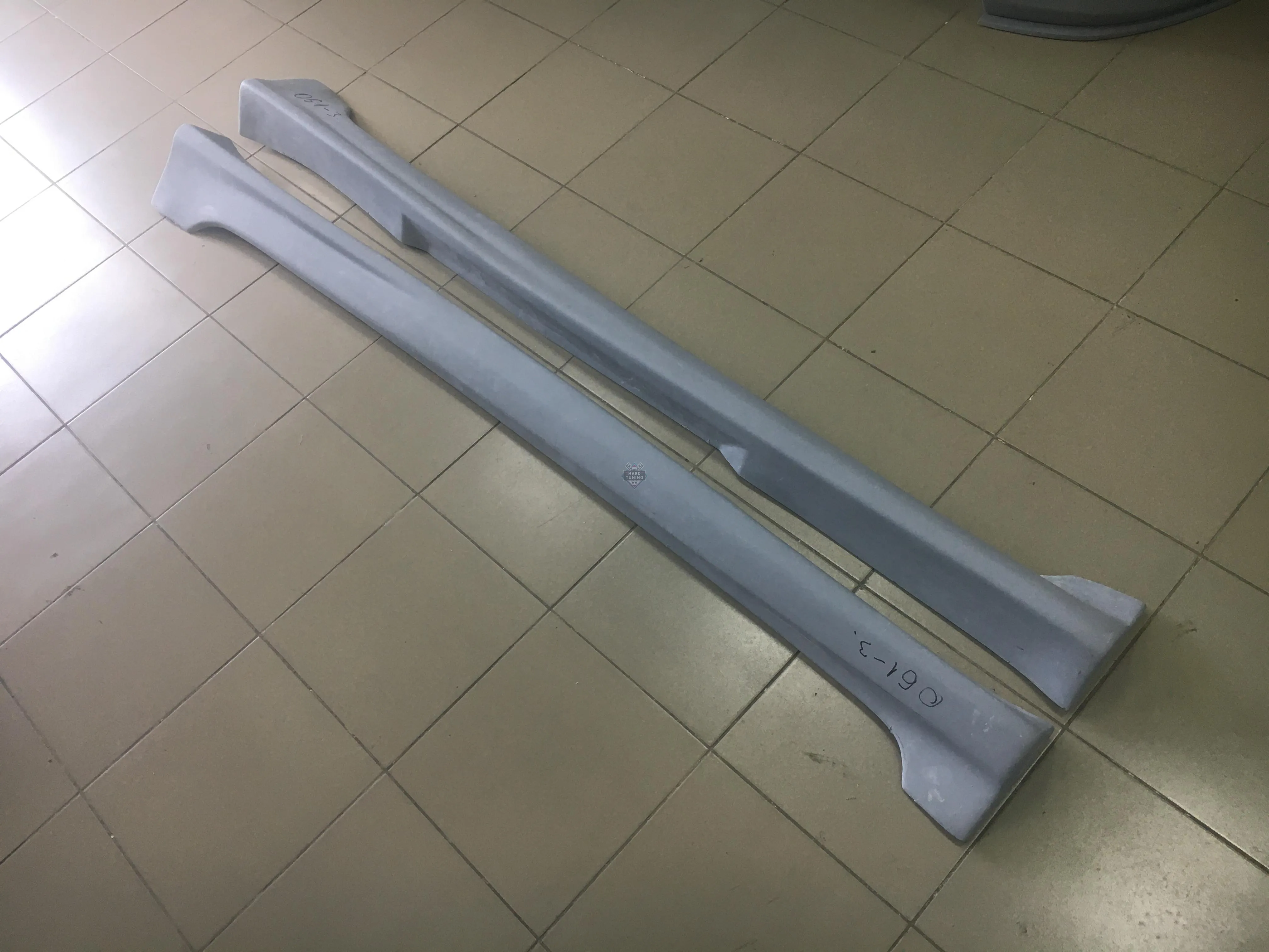 Накладки на пороги Toyota Corolla E140/E150