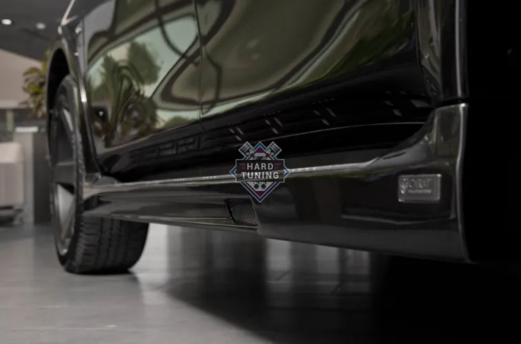 Накладки на пороги Armor Infiniti QX56/QX80