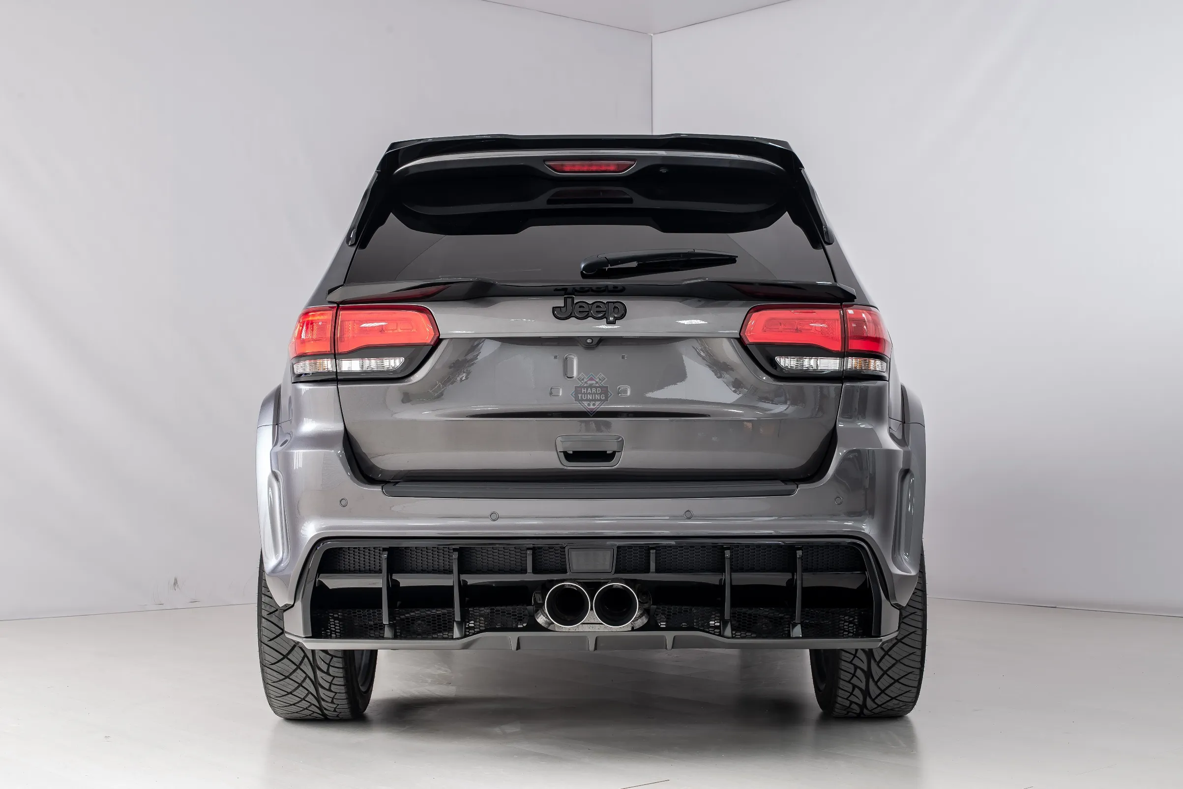 Спойлер верхний TITAN Jeep Grand Cherokee WK2