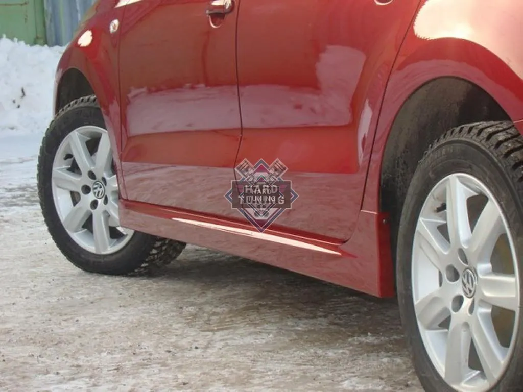Накладки на пороги VW Polo Sedan (2010-2020)