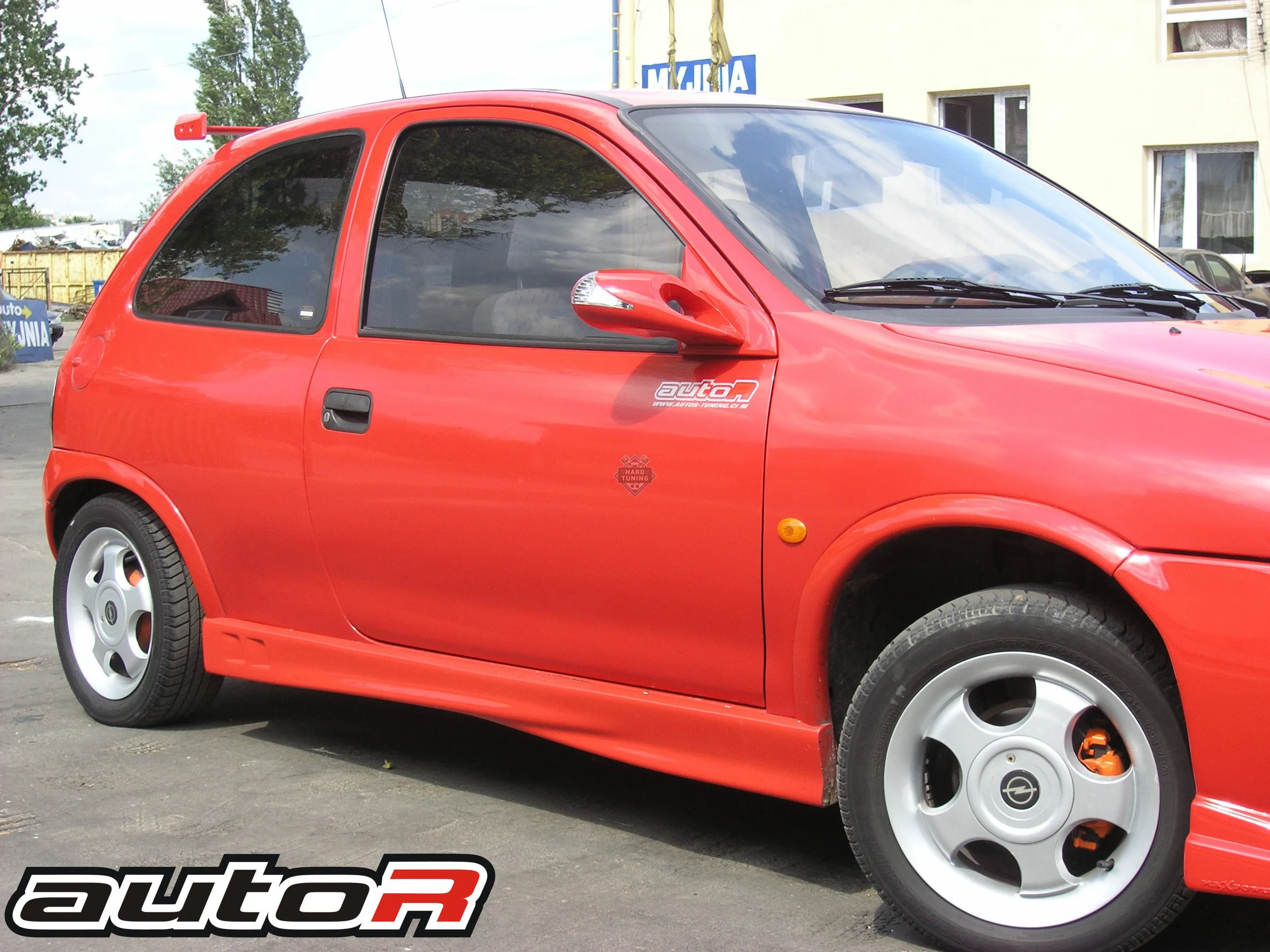 Накладки на пороги NEO Opel Corsa B