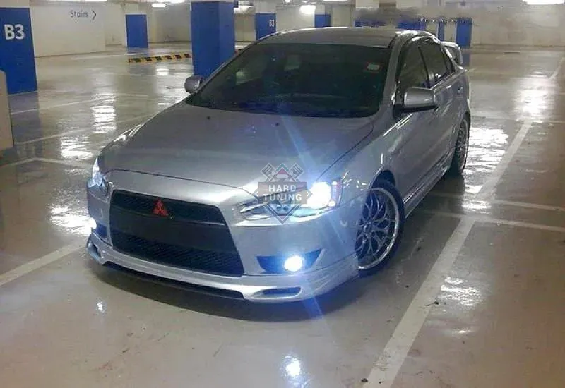 Центральный сплиттер передней накладки ZODIAK Mitsubishi Lancer 10 (2007-2016) ABS пластик