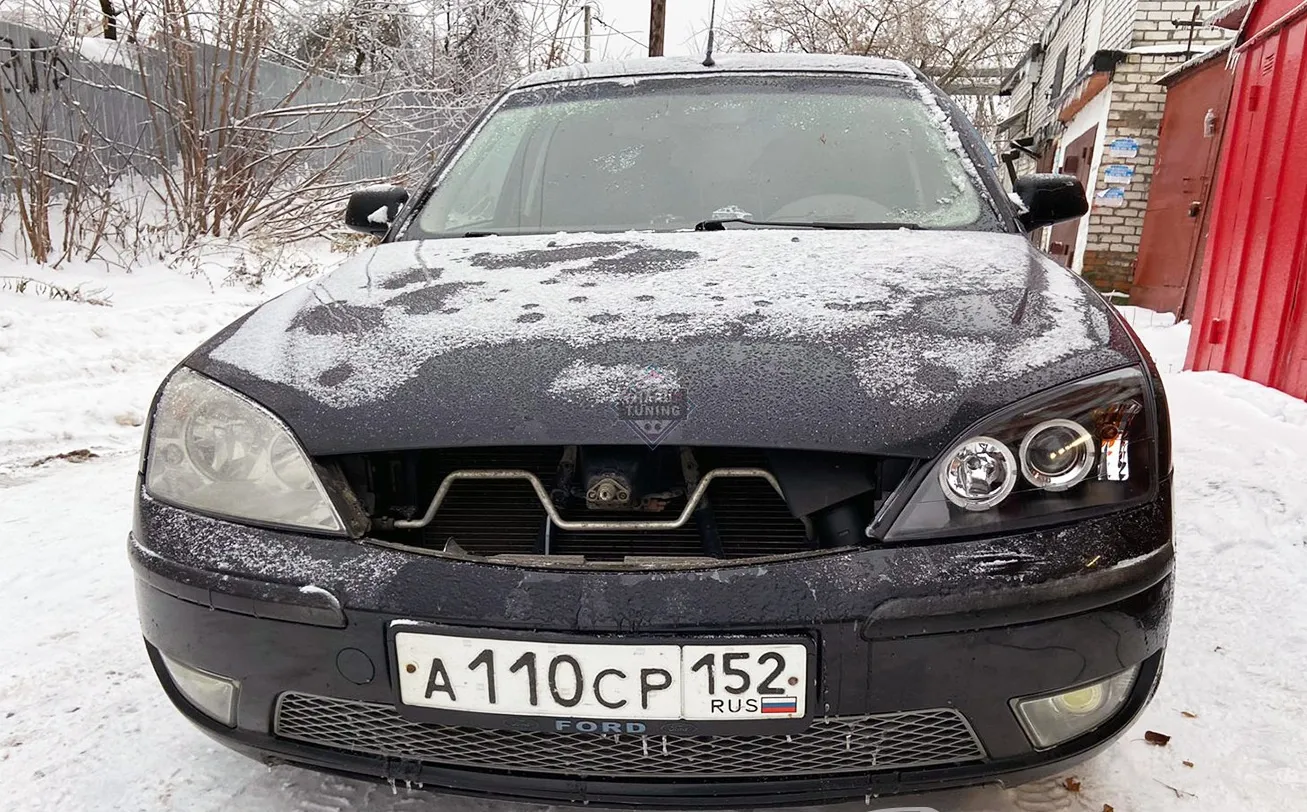 Передние фары Ford Mondeo 3 (2000-2007) Angel Eyes черные