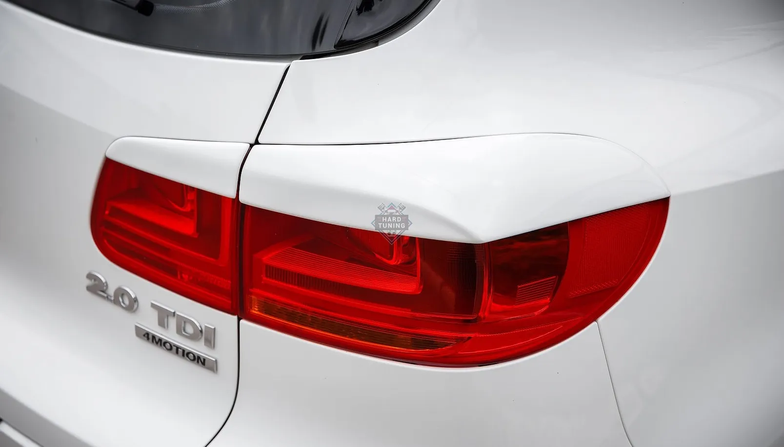 Накладки на задние фонари VW Tiguan (2011-2016)