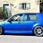 Накладки на пороги R32 Volkswagen Golf 4 5D (5 дверей)