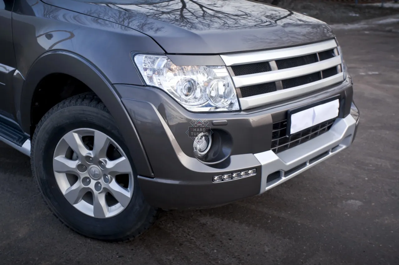 Решетка Радиатора V3 Broomer Design Mitsubishi Pajero 4 (2006-2015)