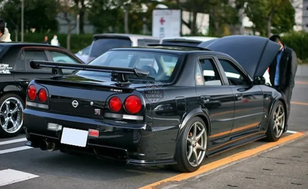 Накладки на задний бампер NISMO Nissan Skyline R34 седан
