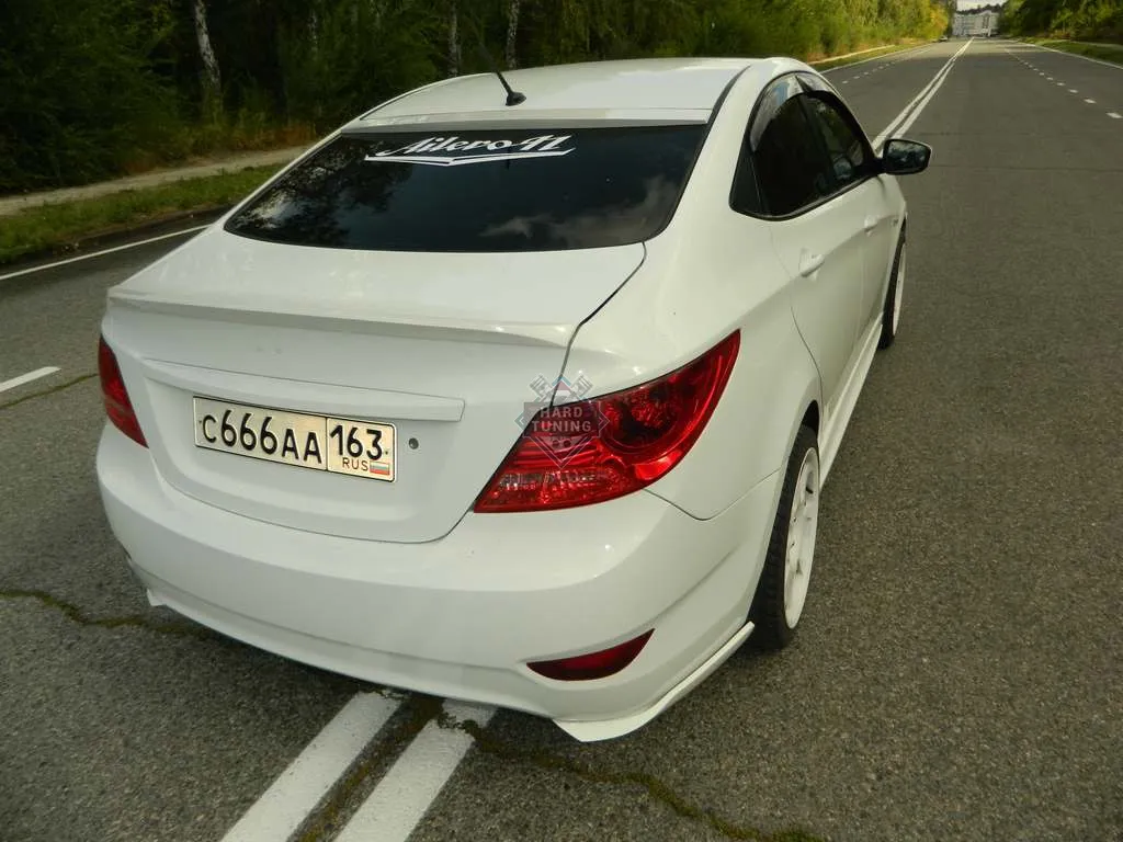 Козырек на заднее стекло Hyundai Solaris 1 (2010-2017) стеклопластик