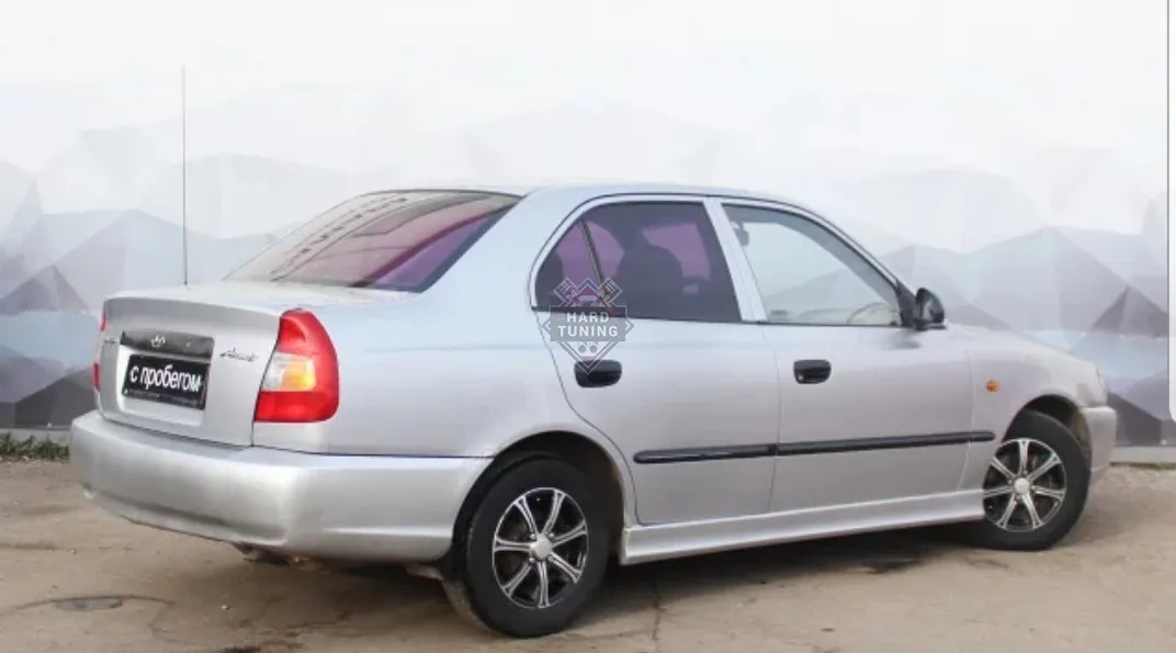 Накладки на пороги Hyundai Accent ABS