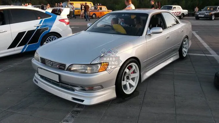 Накладки на пороги VERTEX Toyota Mark 2 90