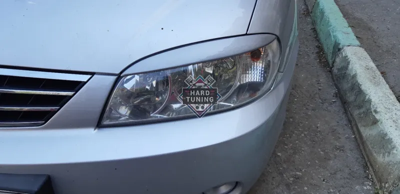 Накладки на фары KIA Spectra