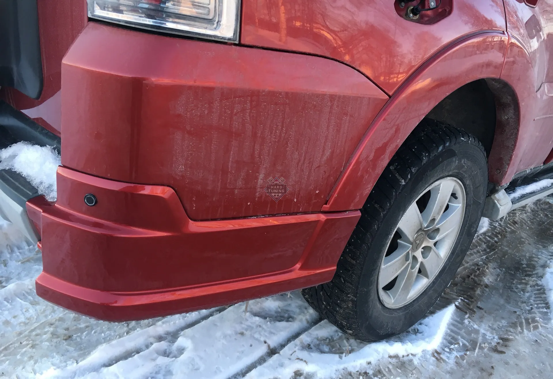 Боковые накладки-клыки на задний бампер JAOS Mitsubishi Pajero 4 (2006+)