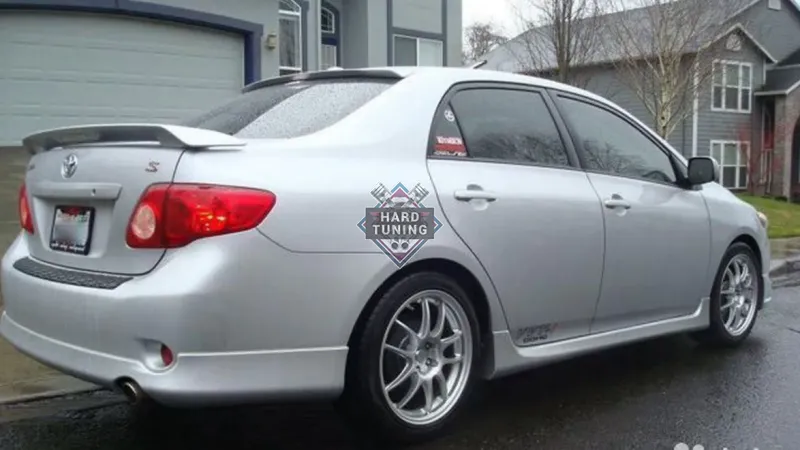 Накладка на задний бампер v2 Toyota Corolla E140/E150 Дорестайлинг