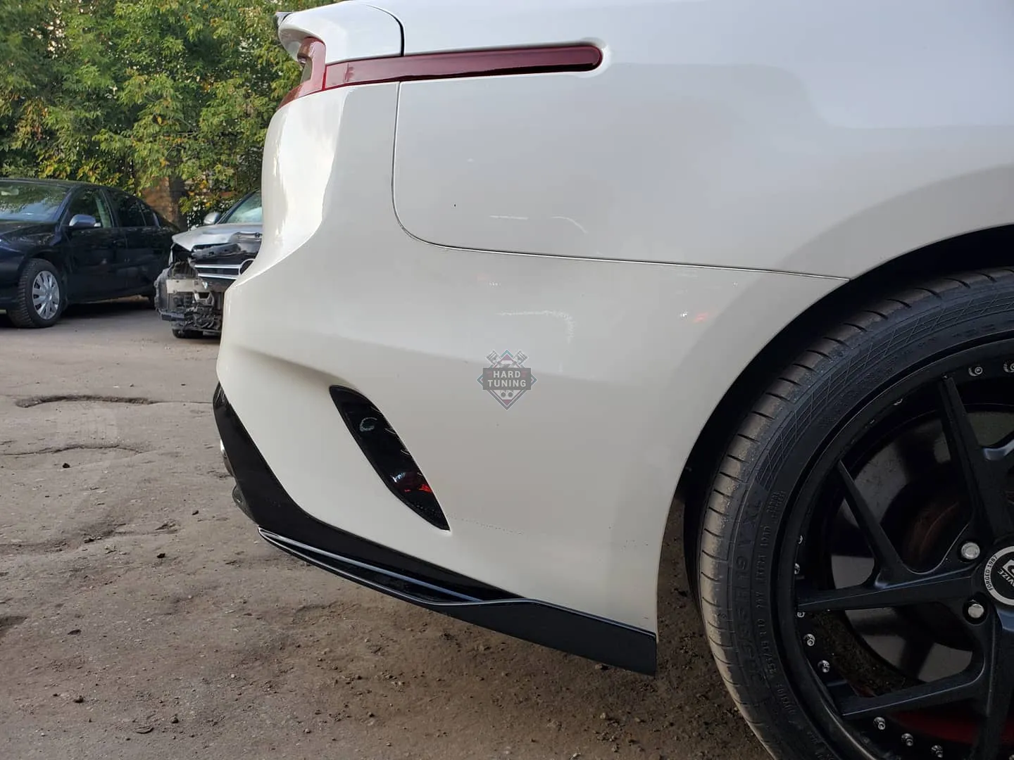 Сплиттеры заднего бампера Kia Stinger GT