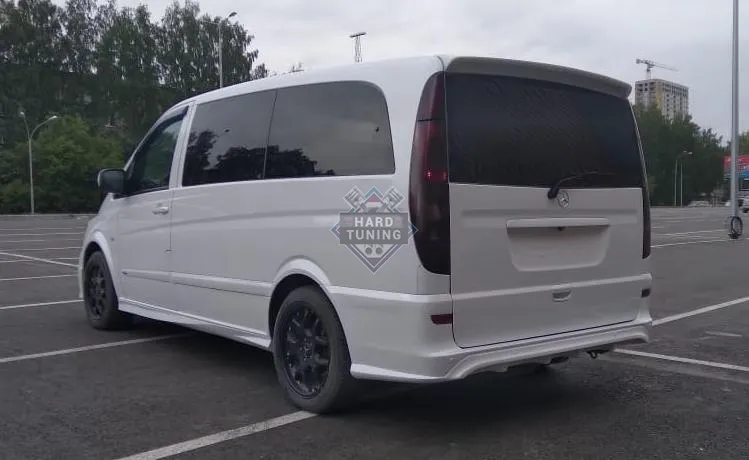 Задний бампер HT на Mercedes Vito/Viano (W639)