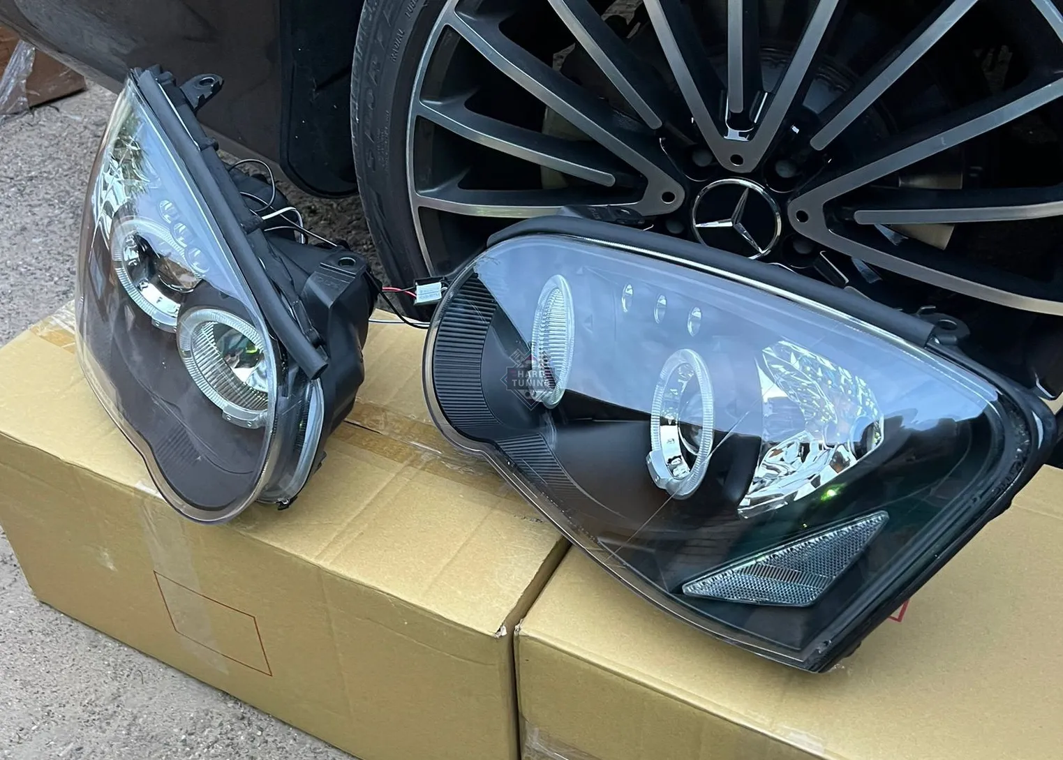 Передние фары Subaru Impreza 2 GD (2003-2005) Angel Eyes черные