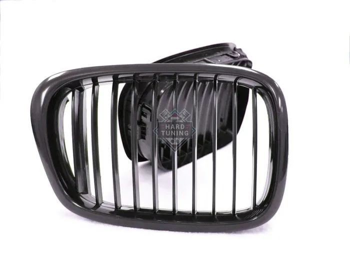 Решетка радиатора BLACK НОЗДРИ BMW E39