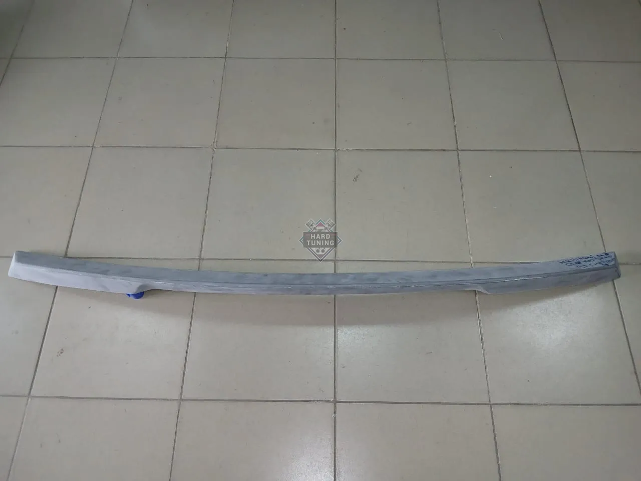 Спойлер нижний под стекло Jeep Grand Cherokee 4
