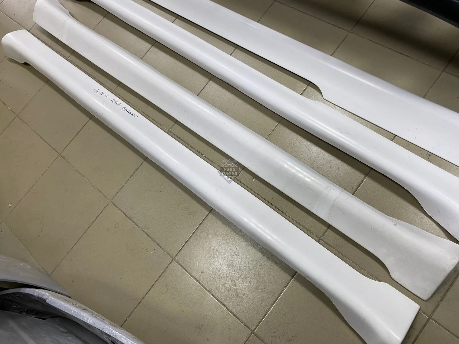 Обвес R32 Volkswagen Golf 4 3D / 5D