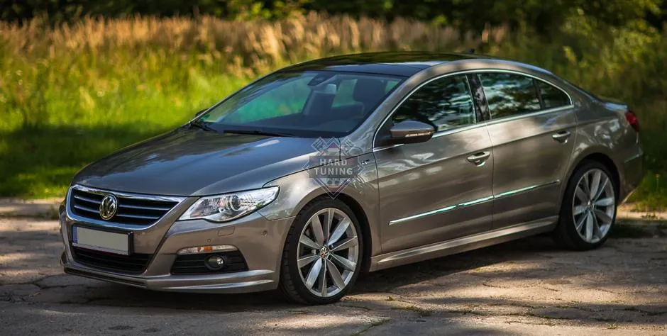 Накладка на передний бампер R-LINE (с пыльником) Volkswagen Passat CC дорестайлинг