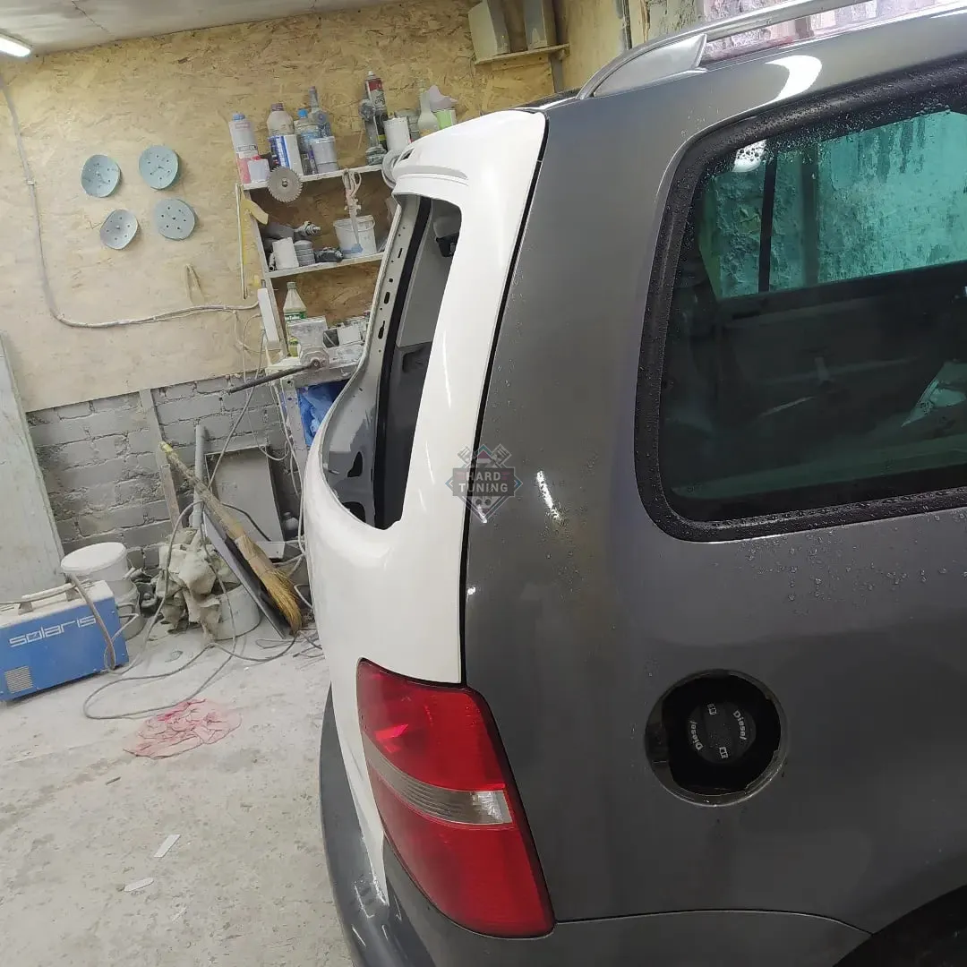 Крышка багажника стеклопластик Volkswagen Touran 1